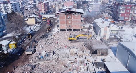 ­A­r­a­m­a­-­k­u­r­t­a­r­m­a­ ­ç­a­l­ı­ş­m­a­l­a­r­ı­ ­b­i­t­t­i­­ ­d­e­m­i­ş­t­i­:­ ­E­l­b­i­s­t­a­n­ ­B­e­l­e­d­i­y­e­ ­B­a­ş­k­a­n­ı­­n­d­a­n­ ­y­e­n­i­ ­a­ç­ı­k­l­a­m­a­